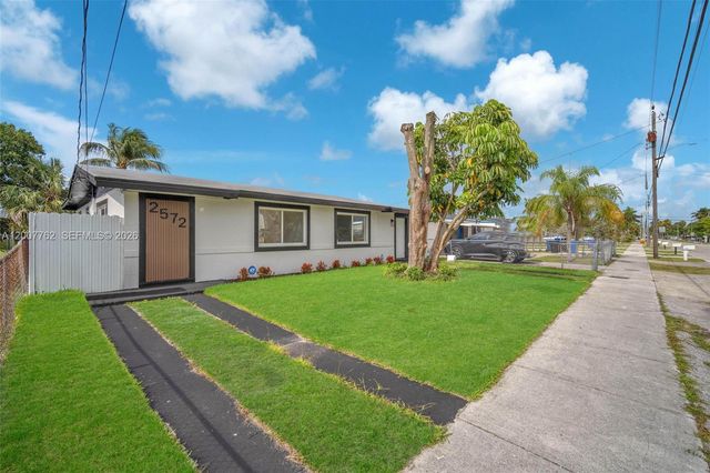 2572 NW 20th Street, Fort Lauderdale, FL 33311