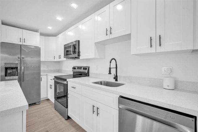 2572 NW 20th Street, Fort Lauderdale, FL 33311