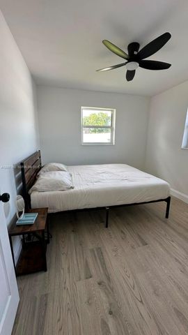 2572 NW 20th Street, Fort Lauderdale, FL 33311
