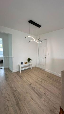 2572 NW 20th Street, Fort Lauderdale, FL 33311