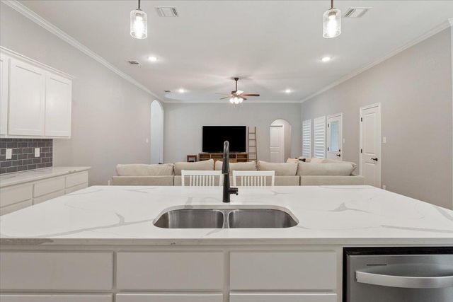 2644 Cowgirl TRL, Belton, TX 76513