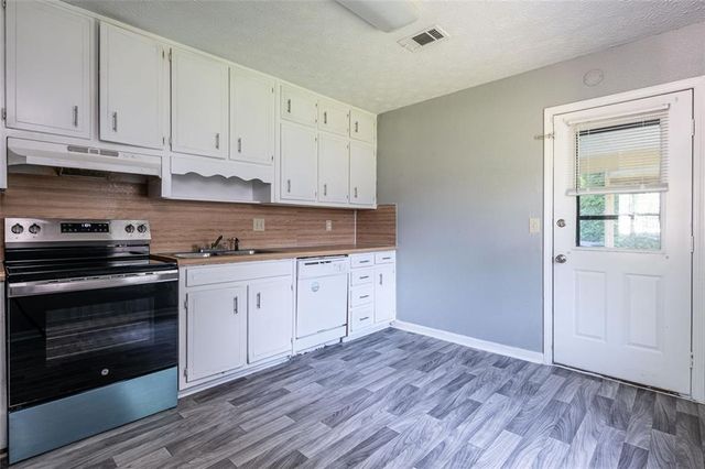 469 SOUTHERN Way, Lawrenceville, GA 30046