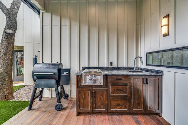 4034 Alta Vista Lane, Dallas, TX 75229