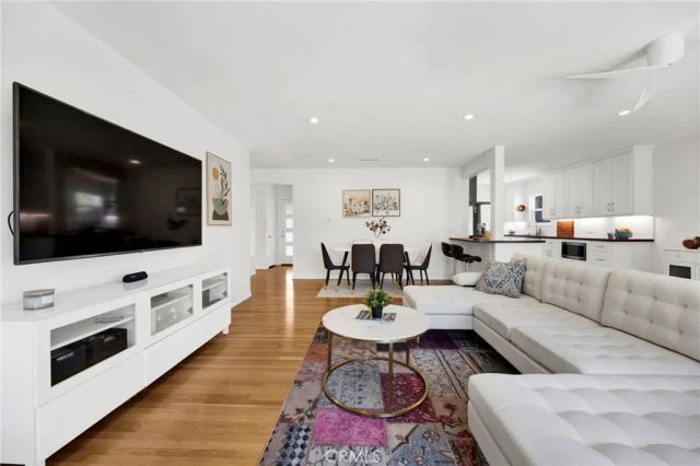 8002 Aldea Avenue, Lake Balboa, CA 91406