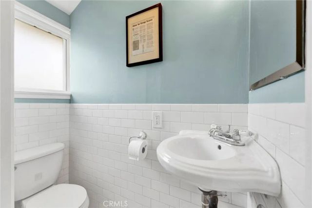 8002 Aldea Avenue, Lake Balboa, CA 91406