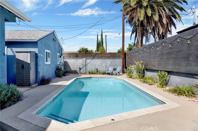 8002 Aldea Avenue, Lake Balboa, CA 91406