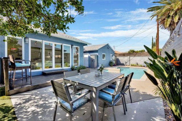 8002 Aldea Avenue, Lake Balboa, CA 91406