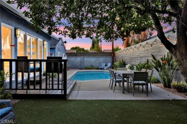 8002 Aldea Avenue, Lake Balboa, CA 91406