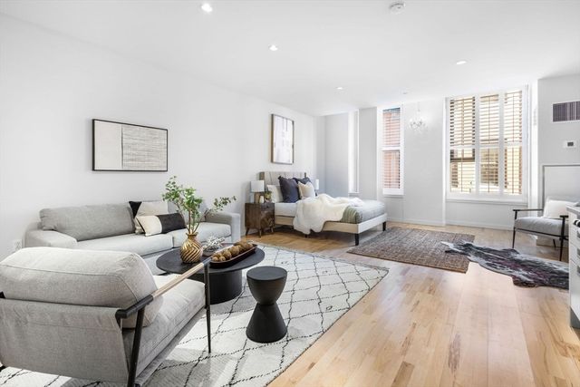 346 Congress Street 412, Boston, MA 02210