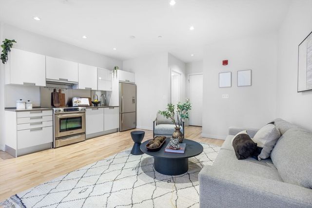 346 Congress Street 412, Boston, MA 02210