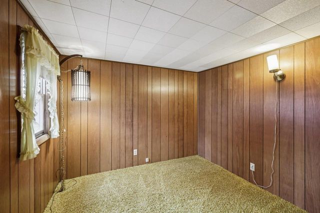 W7028 State Road 16, Pardeeville, WI 53954