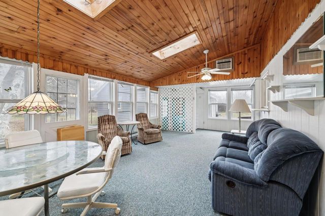 W7028 State Road 16, Pardeeville, WI 53954