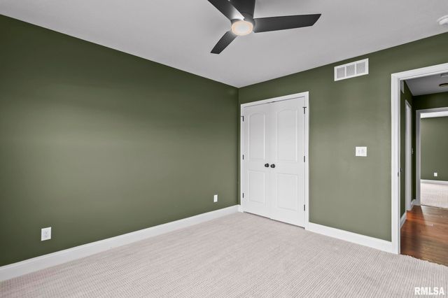 1709 Spartan Drive, Chatham, IL 62629