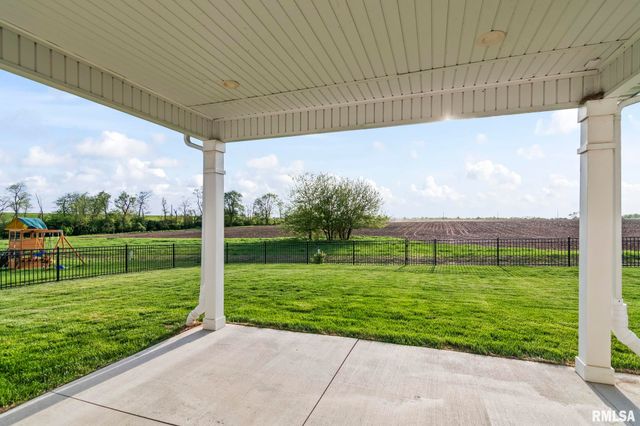1709 Spartan Drive, Chatham, IL 62629