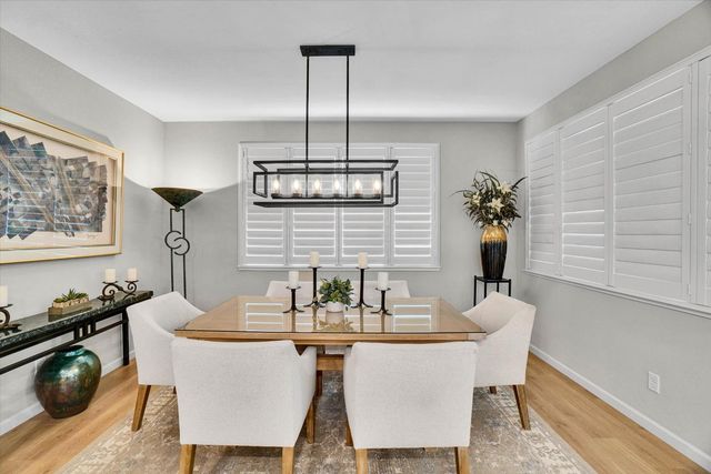 1325 Esplanade Ln, Lincoln, CA 95648