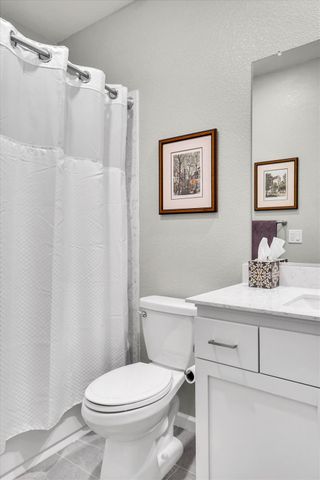 1325 Esplanade Ln, Lincoln, CA 95648