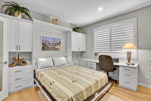 1325 Esplanade Ln, Lincoln, CA 95648