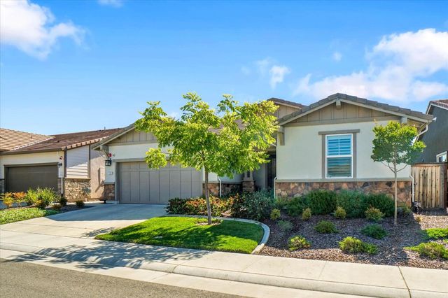 1325 Esplanade Ln, Lincoln, CA 95648