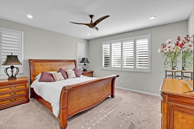 1325 Esplanade Ln, Lincoln, CA 95648