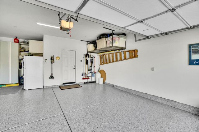 1325 Esplanade Ln, Lincoln, CA 95648