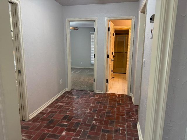 6108 Plum Thicket Road, Oklahoma City, OK 73162