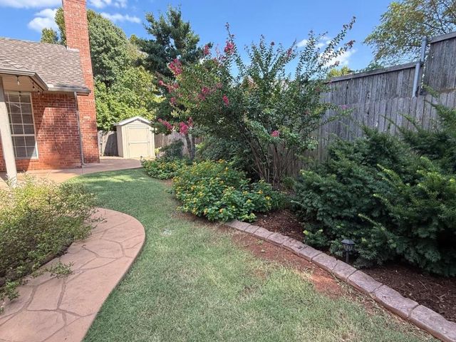 6108 Plum Thicket Road, Oklahoma City, OK 73162