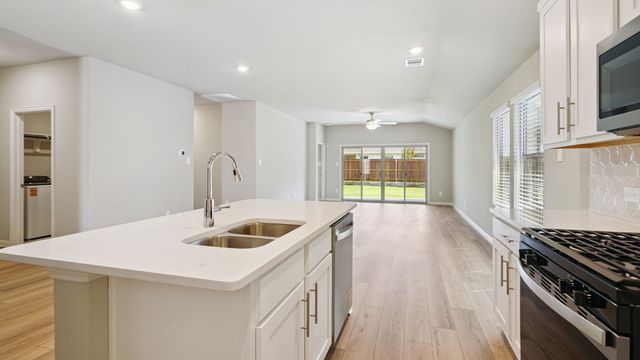 2121 Horseshoe Lane, Seagoville, TX 75159