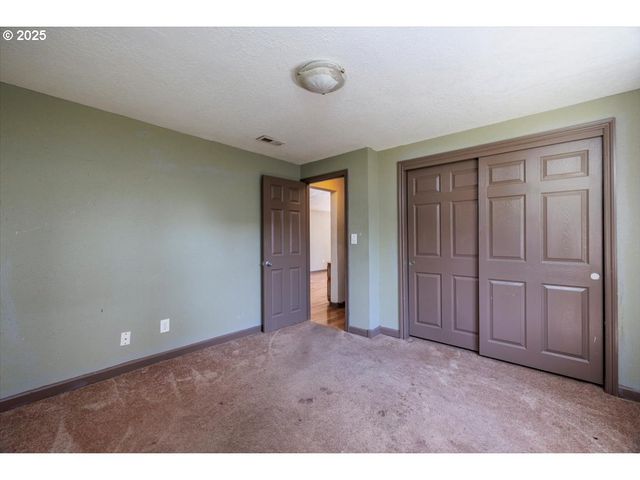 1915 Ne 126TH Pl, Portland, OR 97230