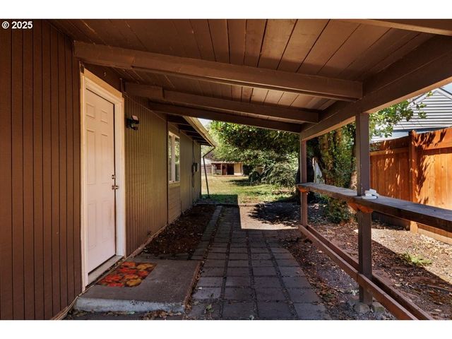 1915 Ne 126TH Pl, Portland, OR 97230