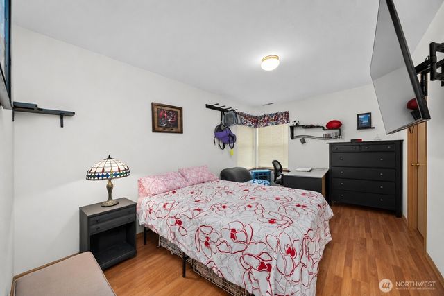 32719 20th Avenue SW, Federal Way, WA 98023