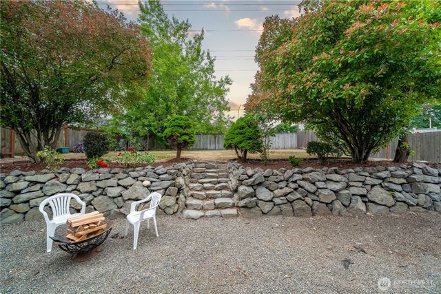 32719 20th Avenue SW, Federal Way, WA 98023