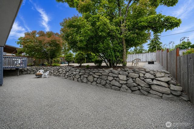 32719 20th Avenue SW, Federal Way, WA 98023