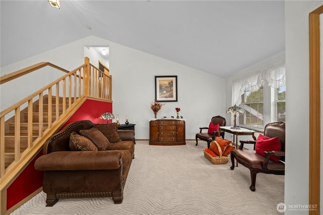 32719 20th Avenue SW, Federal Way, WA 98023