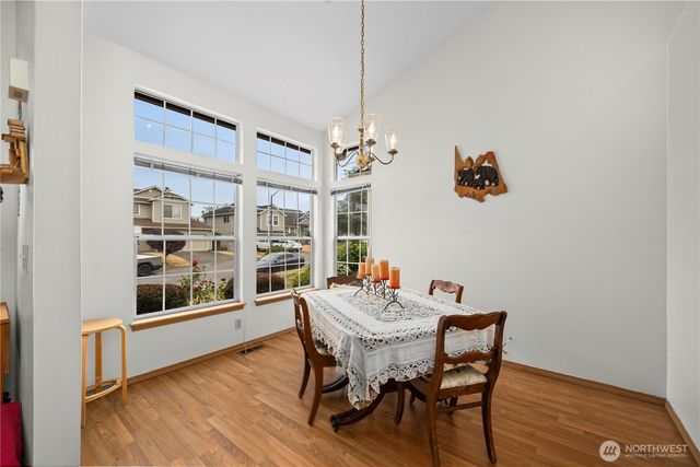 32719 20th Avenue SW, Federal Way, WA 98023