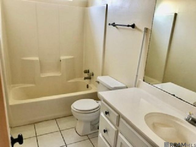 38159 Willow Lake East, Prairieville, LA 70769