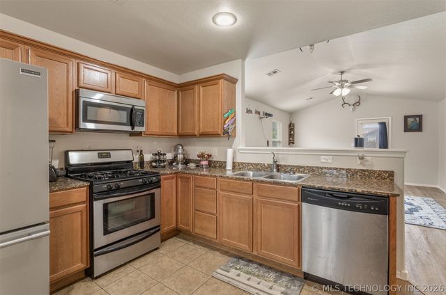 4118 W 104th Street S, Jenks, OK 74037