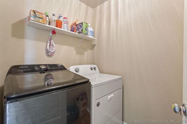 4118 W 104th Street S, Jenks, OK 74037