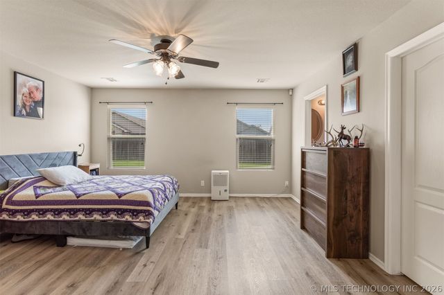 4118 W 104th Street S, Jenks, OK 74037