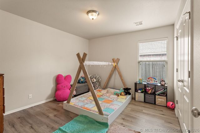 4118 W 104th Street S, Jenks, OK 74037