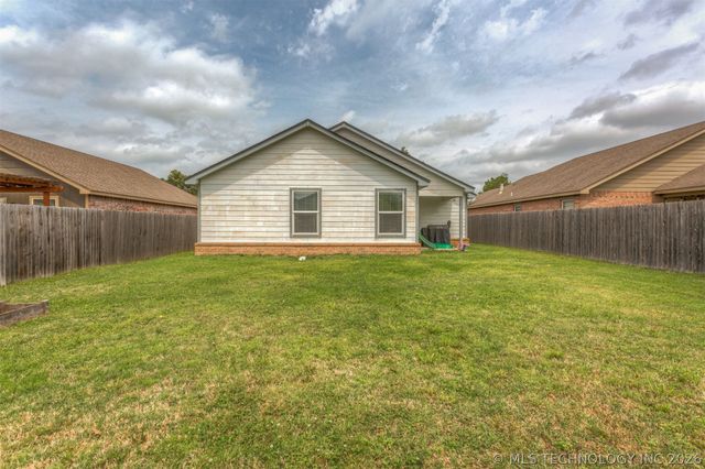 4118 W 104th Street S, Jenks, OK 74037