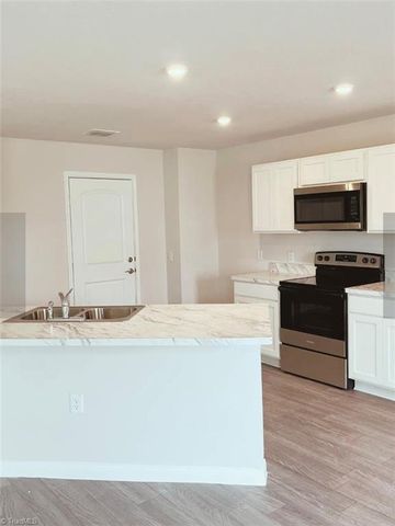 432 Regency Drive, Eden, NC 27288