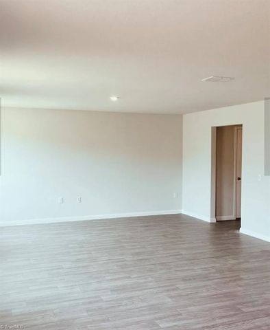 432 Regency Drive, Eden, NC 27288