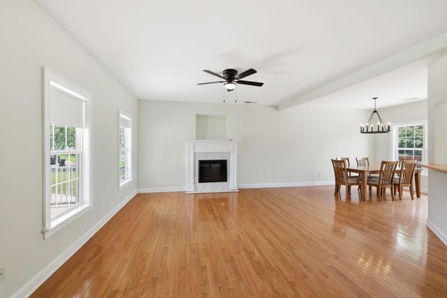 1073 Fuller Glen Circle, Chattanooga, TN 37421