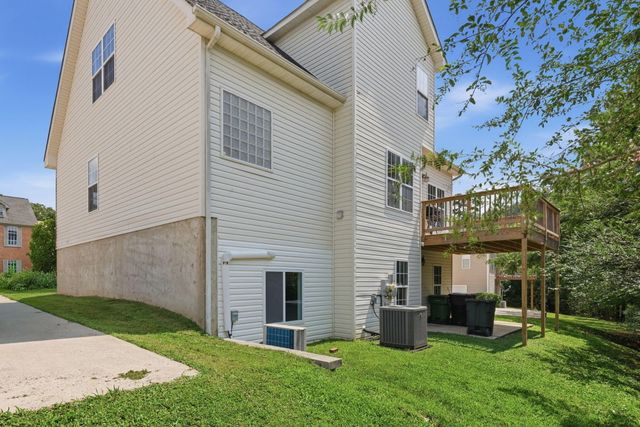 1073 Fuller Glen Circle, Chattanooga, TN 37421