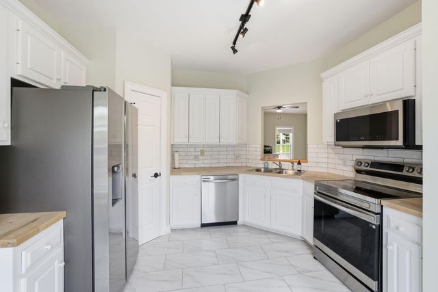 1073 Fuller Glen Circle, Chattanooga, TN 37421