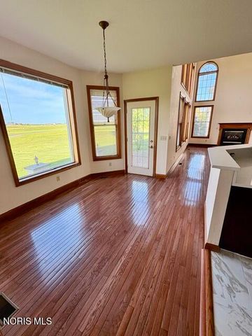 1447 Muirfield Drive, Bowling Green, OH 43402