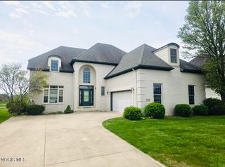 1447 Muirfield Drive, Bowling Green, OH 43402