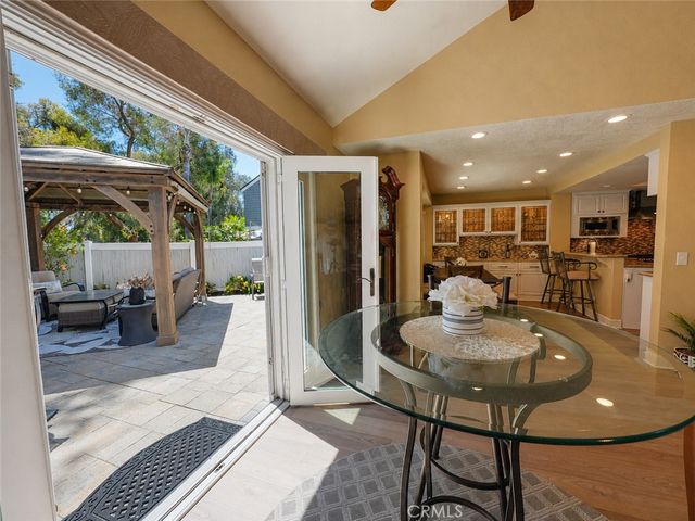 35 Pepperwood, Aliso Viejo, CA 92656