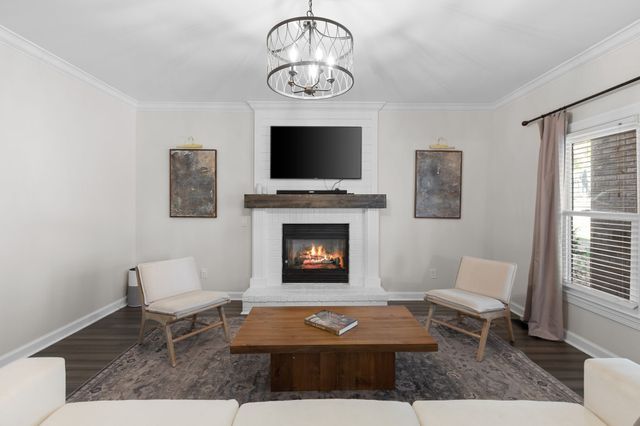 149 Sequoyah Ln, Nashville, TN 37221