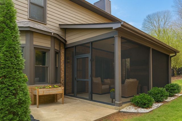 149 Sequoyah Ln, Nashville, TN 37221